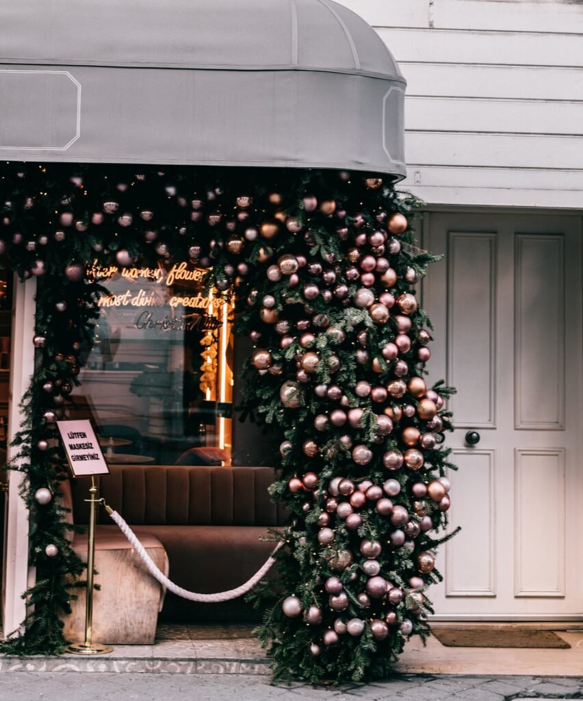 restaurant christmas tree